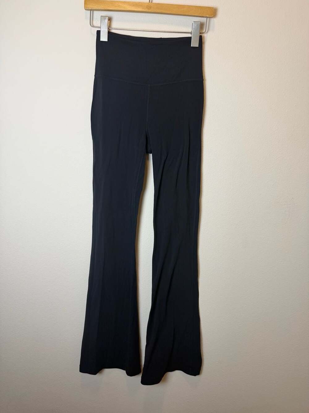 Lululemon Groove Super High-Rise Flared Pant Black Size 4